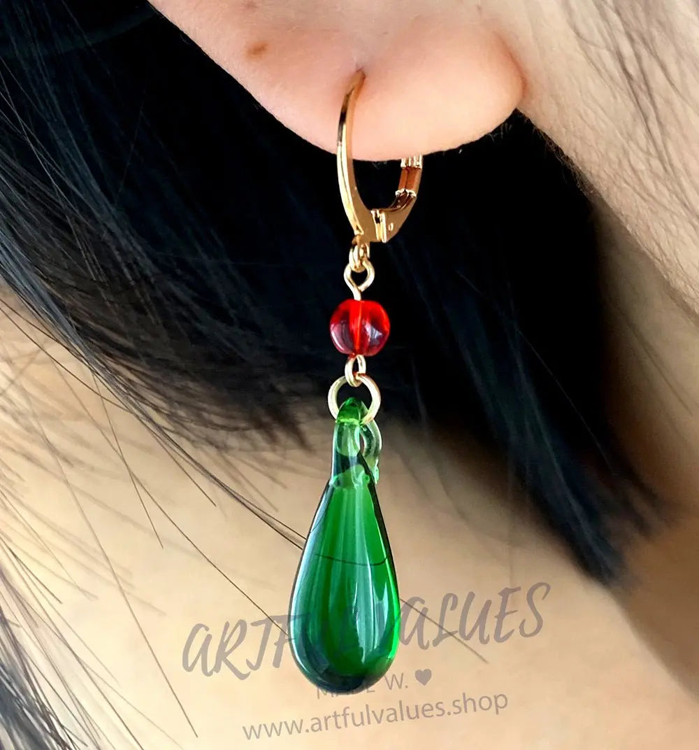 Emerald Green Drop Earrings, Bridal Emerald Crystal Drop Earrings,  Bridesmaids Earrings, Dark Green Lever Back Earrings, Green Earrings - Etsy  | Crystal drop earrings, Drop earrings, Bridesmaid earrings